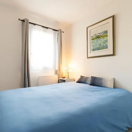 דירה 1 Bedroom Apartment For 4