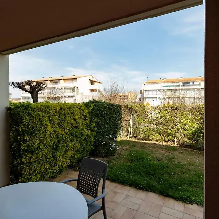 1 Bedroom Apartment For 4 *