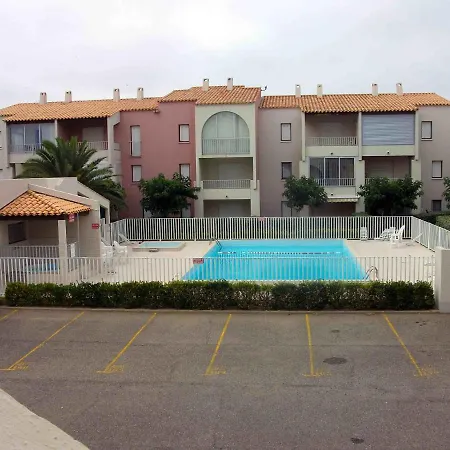 1 Bedroom Apartment For 4 דירה *